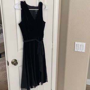 Adriana Papell Velvet black dress